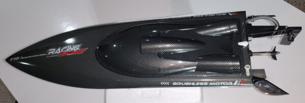 RC Racing Boat - Image 4