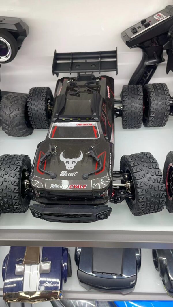 BEAST RC Crawler - Image 2